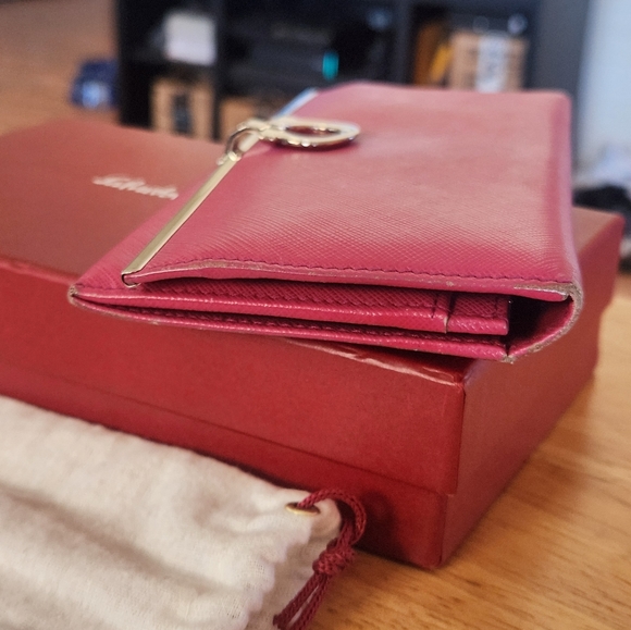 Ferragamo Wallet - Picture 4 of 6